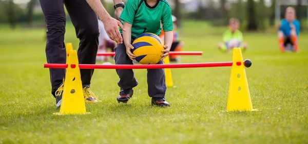 德州扑克新手最容易被节奏骗（德扑新手最容易被节奏套路）